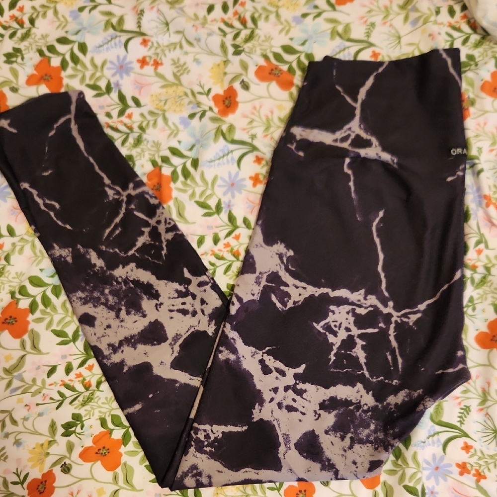 Women's Black Marble Leggings